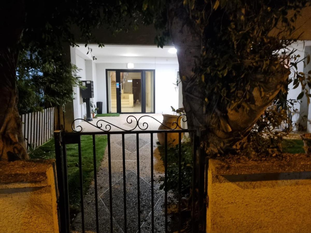 Apt Heart Tlv Arnon 50 Mt From Sea Apartamento Tel Aviv Exterior foto